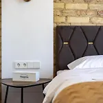 Apartmán Cohost I Brand New Apt, W-ac In A Location *