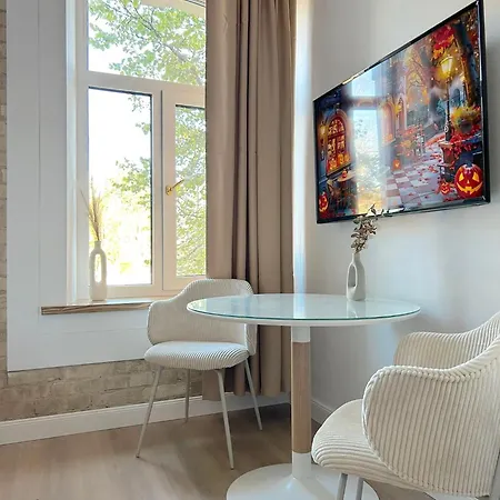 Cohost I Brand New Apt, W-ac In A Location