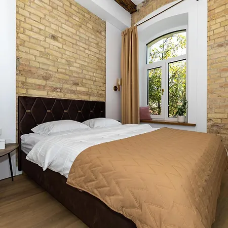 Cohost I Brand New Apt, W-ac In A Location Apartment *