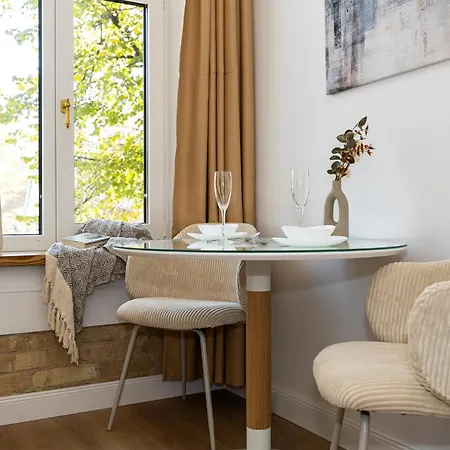 Cohost I Brand New Apt, W-ac In A Location