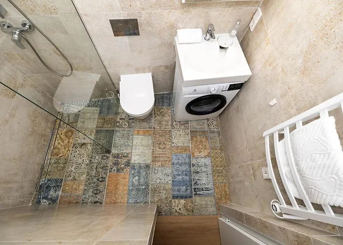 Butas Cohost I Brand New Apt, W-ac In A Location Vilnius