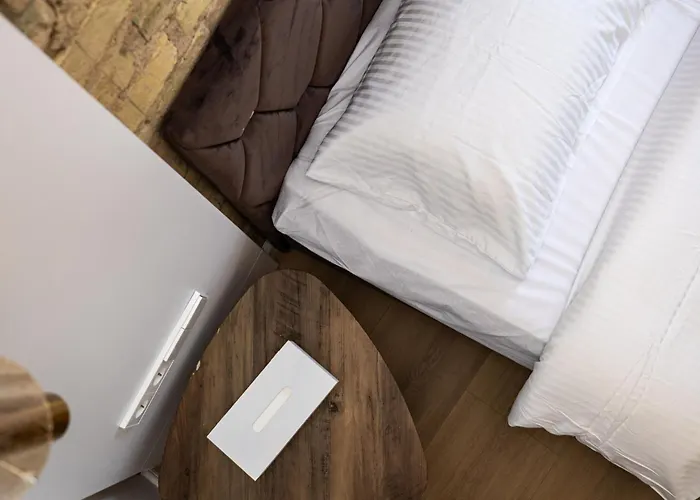 Cohost I Brand New Apt, W-ac In A Location * Vilna