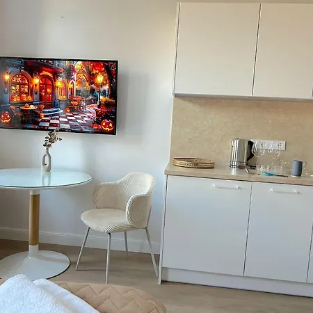 Appartement Cohost I Brand New Apt, W-ac In A Location